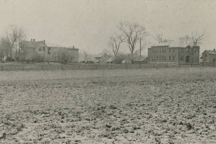 Three buildings on the location of David Lipscomb's farm.