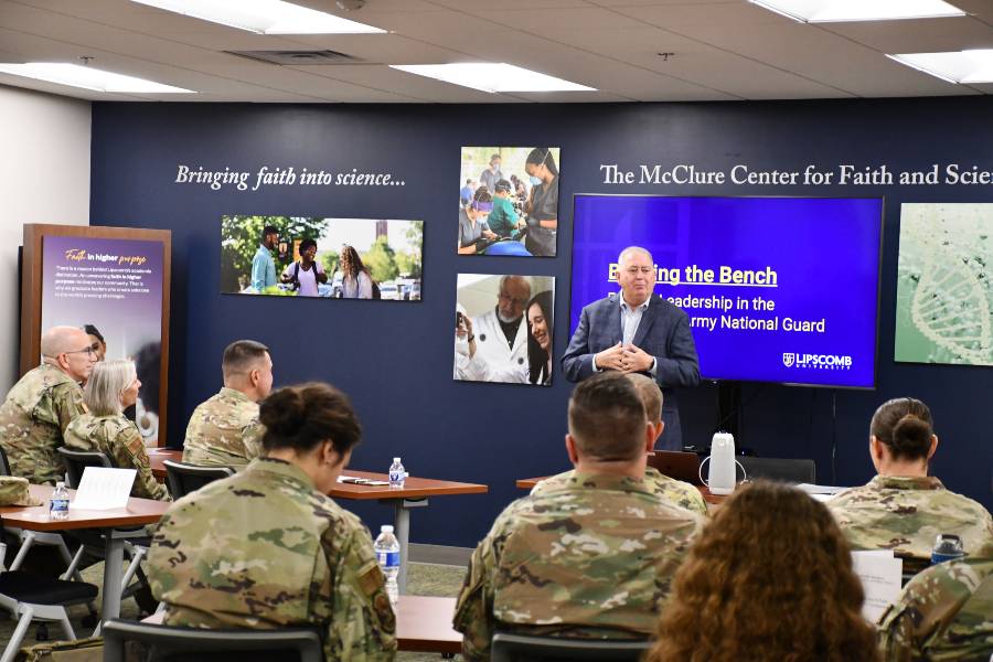 Dean Steve Joiner speaks to the Tennessee National Guard cohort. 