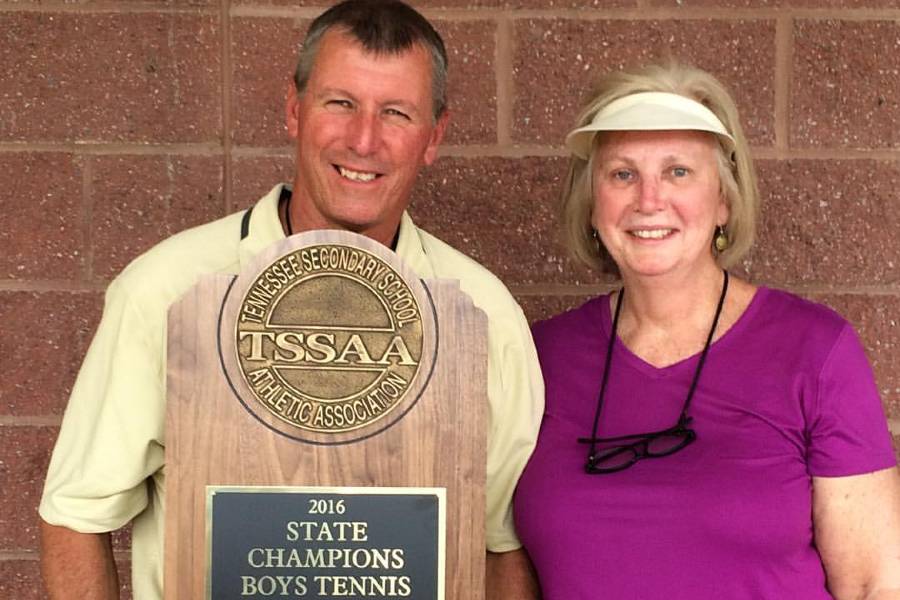 Lynn and Dianne Griffith with state championship trophy.