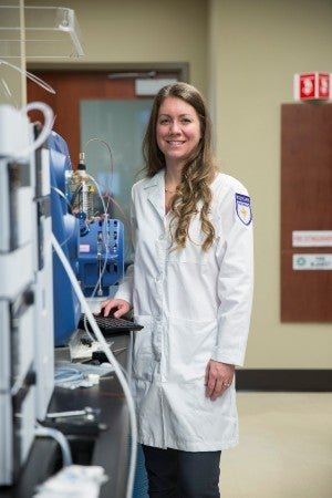 Rachel Crouch in lab