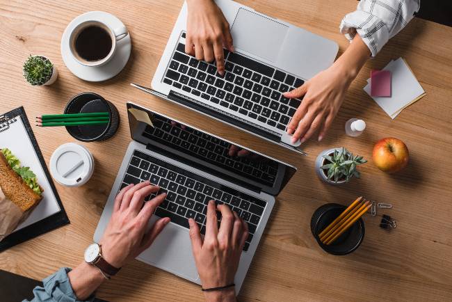 picture of hands at a computer