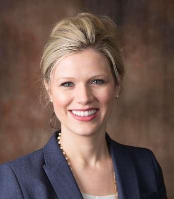 Headshot of Chelsia Harris