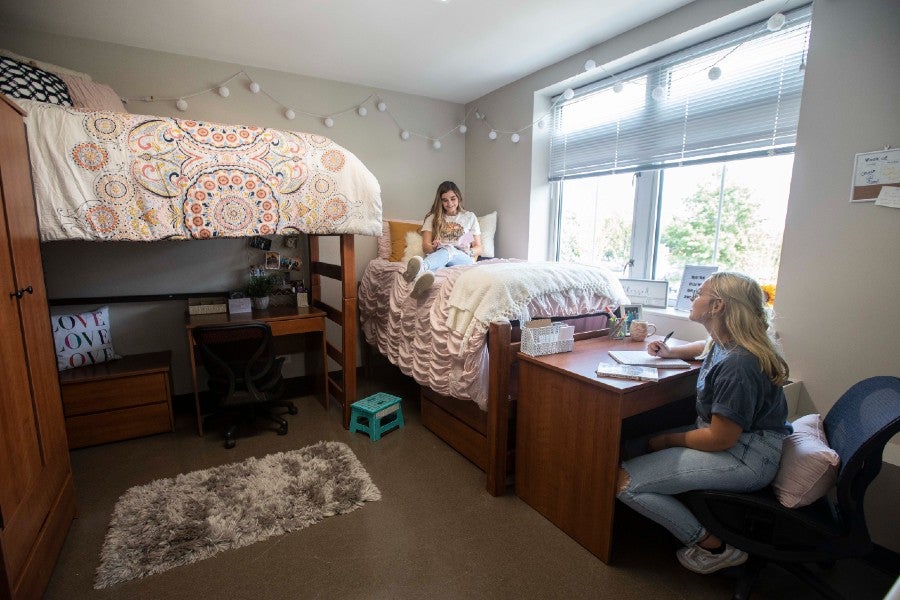 Elam Hall demo room