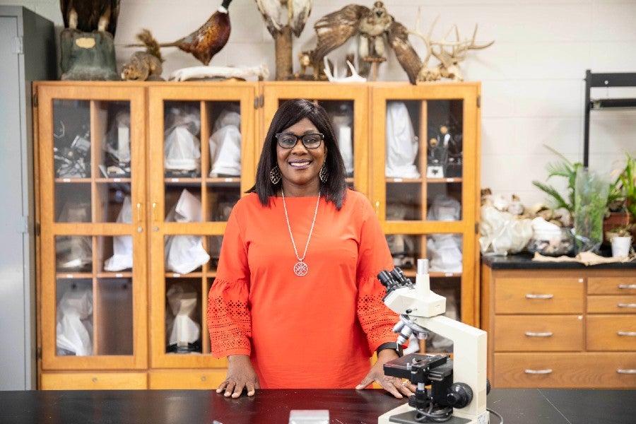 Florah Mhlanga in biology lab