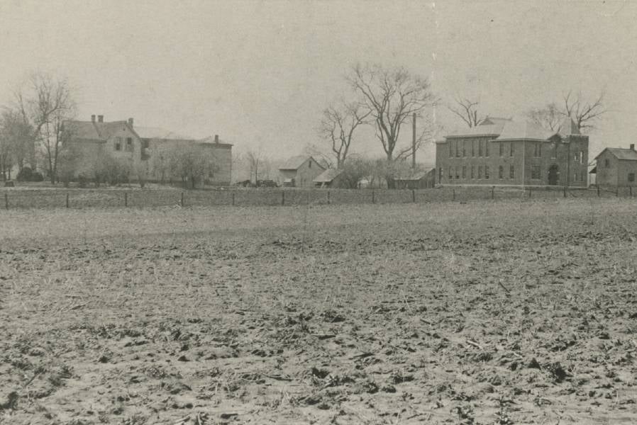 Three buildings on the location of David Lipscomb's farm.