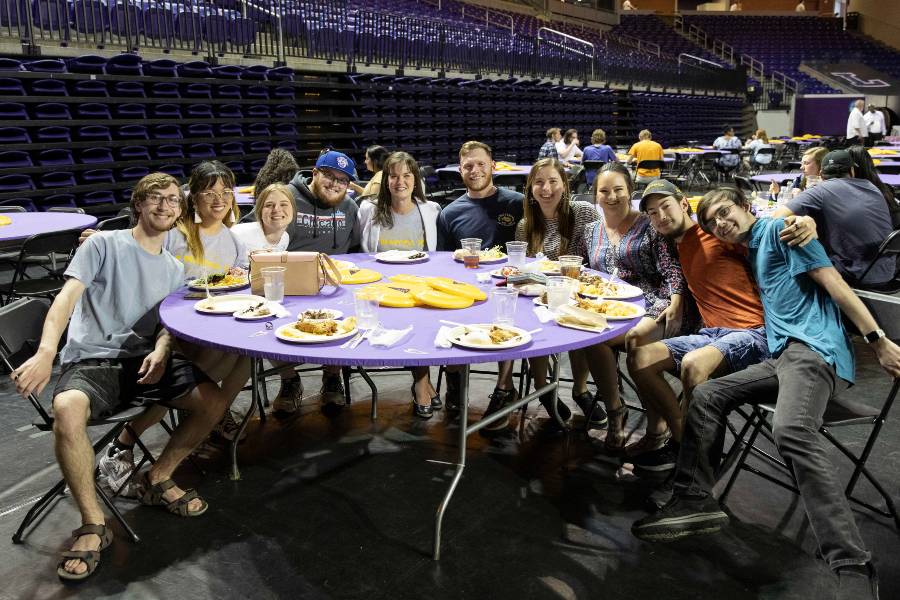 students eating dinner in allen arena