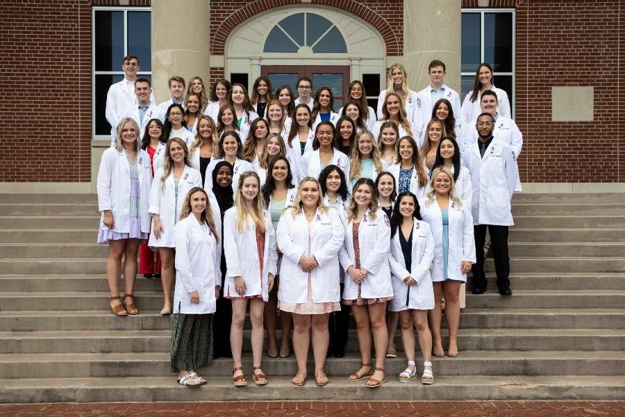 School of Nursing Class of 2022 graduates