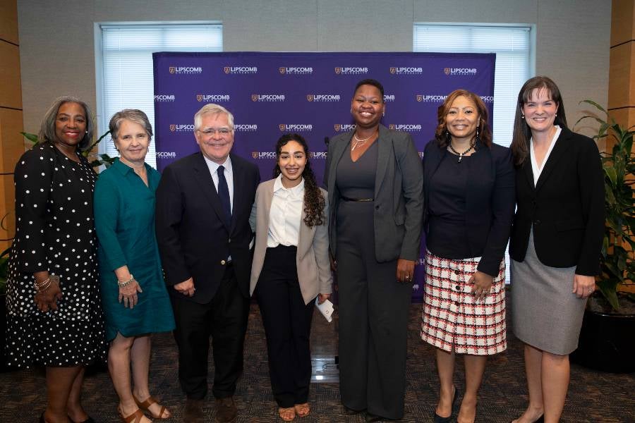 Dr. McQueen at the LIFT off to Lipscomb announcement