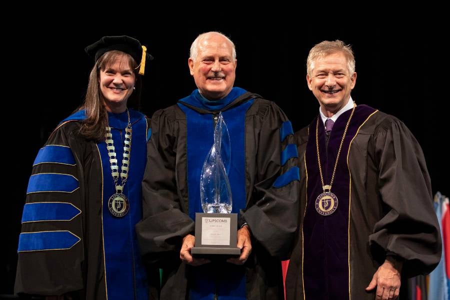Provost Bledsoe was awarded Lipscomb's most prestigious non-academic honor, the Kopio Award, at President's Convocation on Aug. 23.