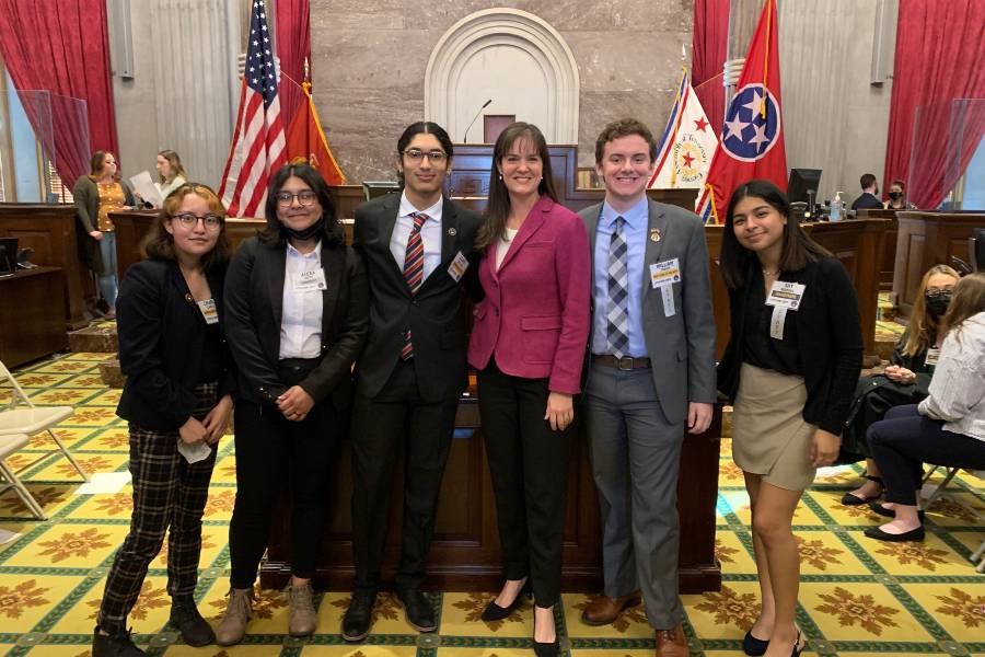 President McQueen with a group of students at the Tennessee State Capitol. 