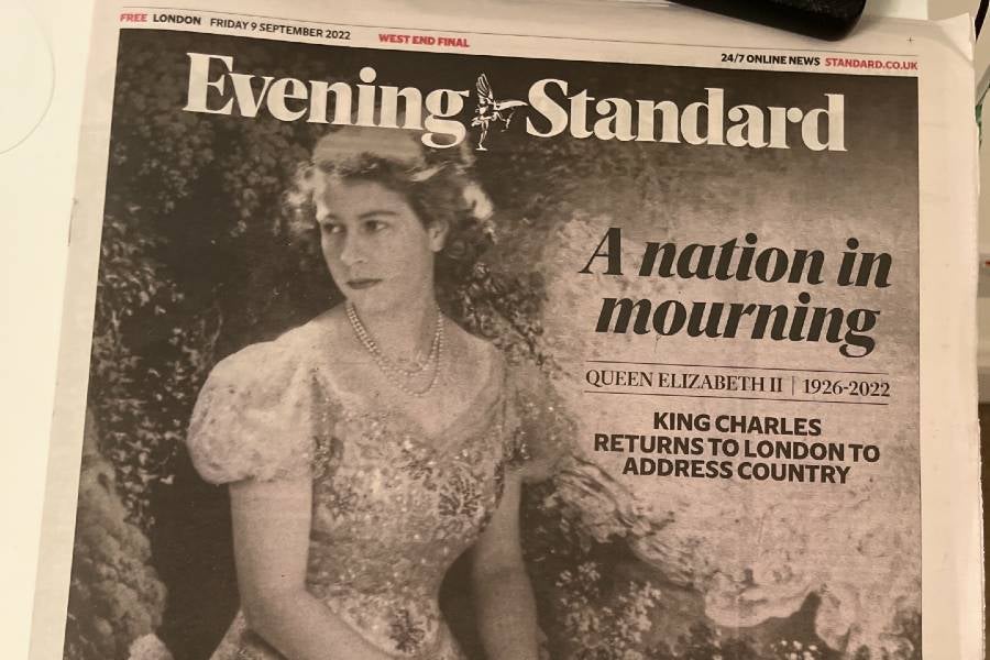 London newspaper announcing the death of Queen Elizabeth.