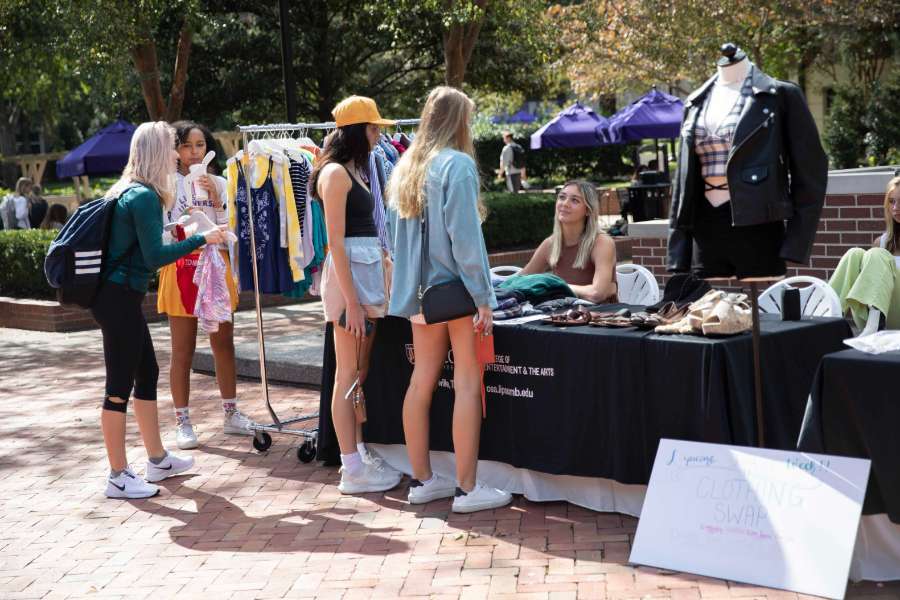 Student-Run Clothing Swap During Fashion Week 2021