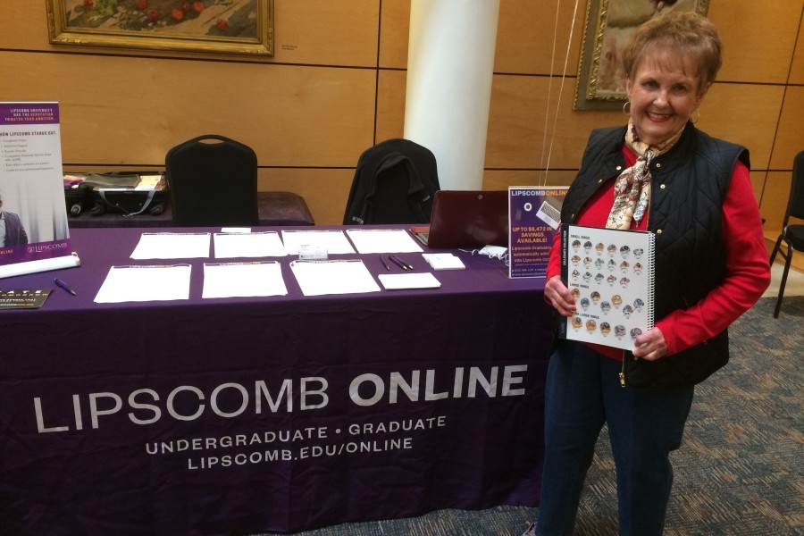 May 2020 Graduate Linda Rhine at the Lipscomb Online booth