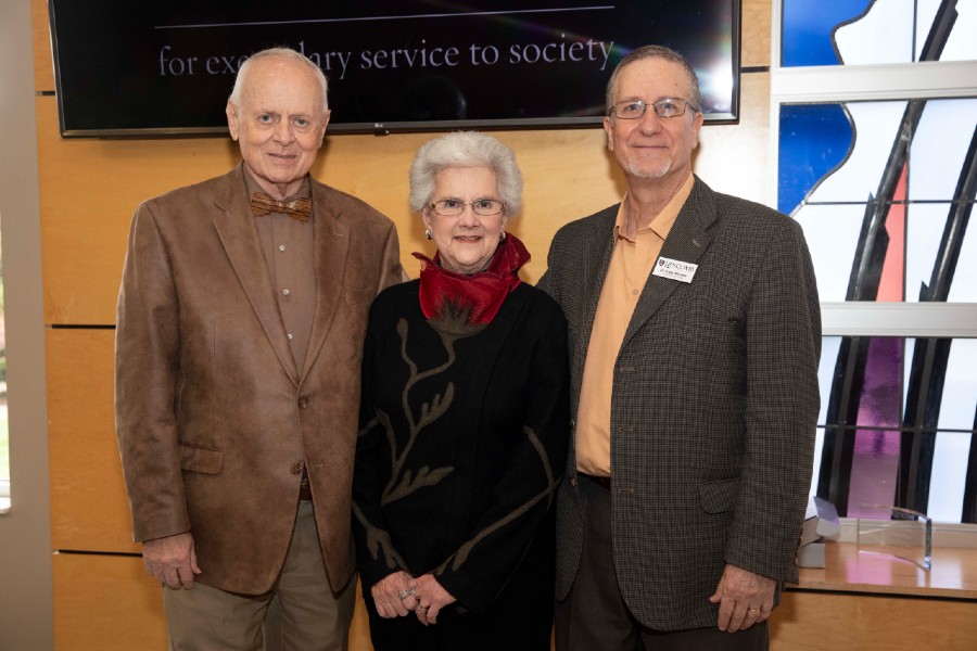 Awardee Roger Wiemers with the family of Mary Morris