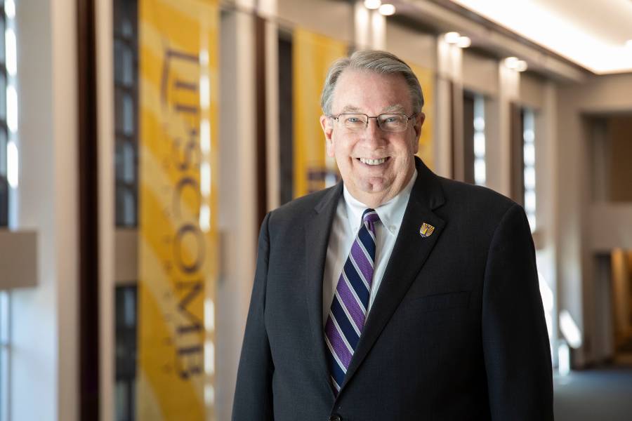 President Lowry in Shinn Center.