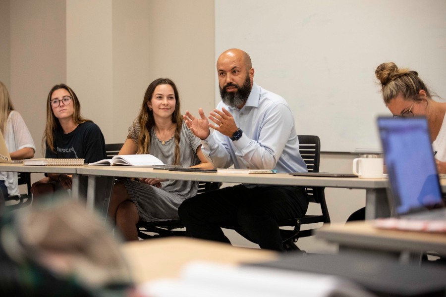 Douglas Ribeiro teaching at Lipscomb 