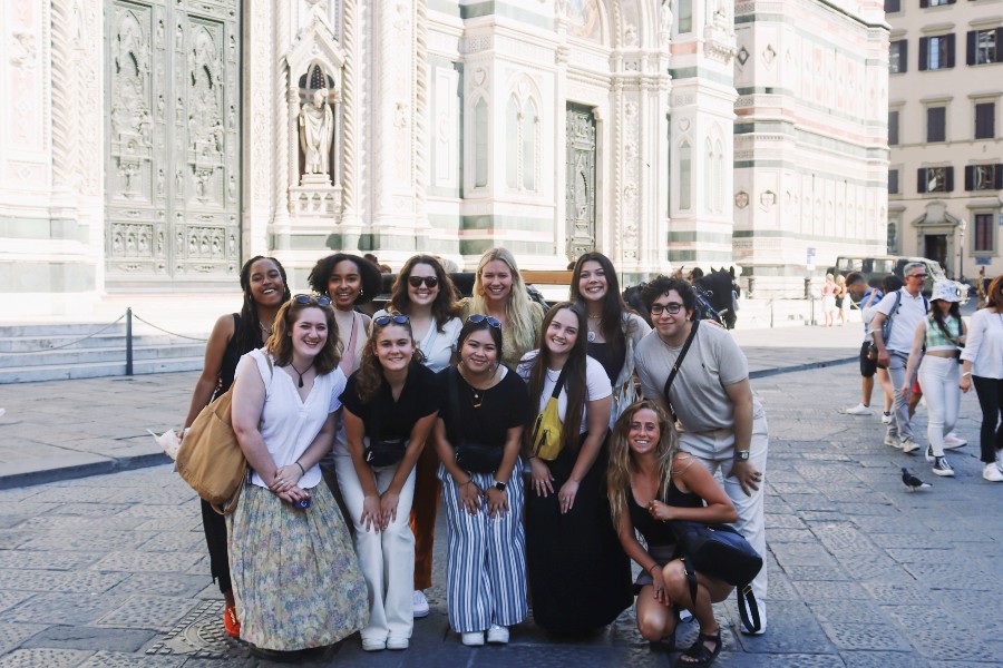 Art and Fashion students in Italy