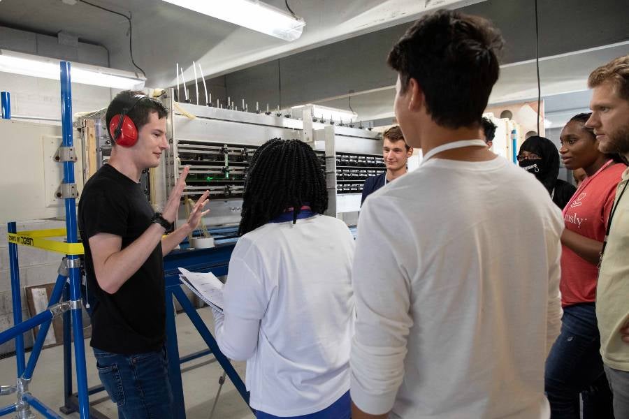 Students in engineering lab.