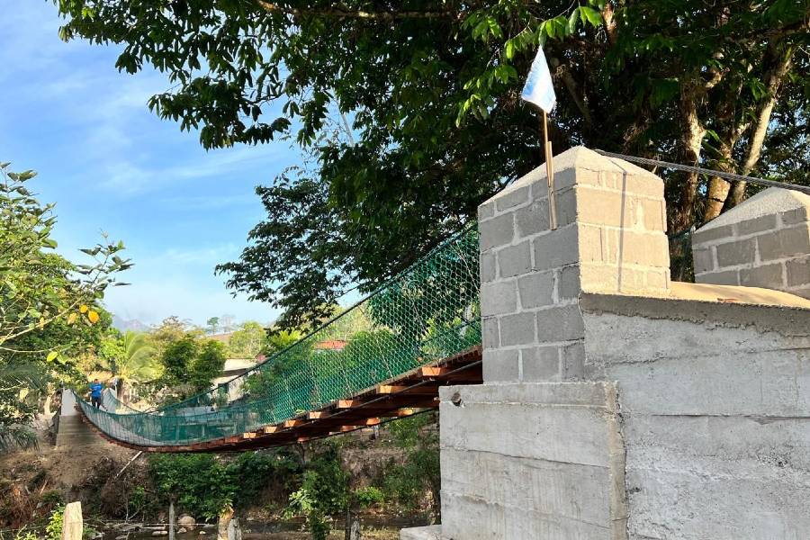 A team of engineering students built a pedestrian bridge that will provide a community in Honduras safe access to a remote medical clinic.