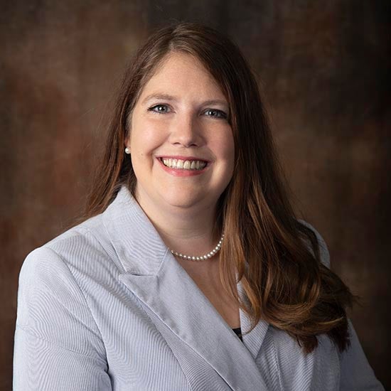Andrea Pewitt headshot
