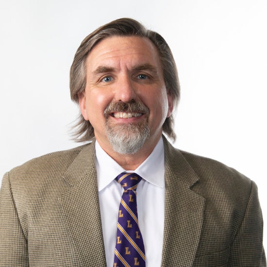 Todd Lynn headshot