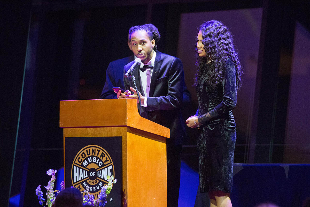 MarQo Patton and wife, Whittney, accepting Lipscomb Honors award in 2018