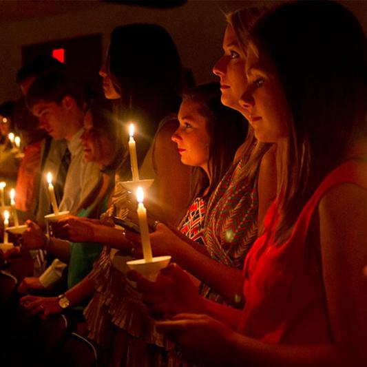 Students participate in Initium, a welcome event for freshmen. 