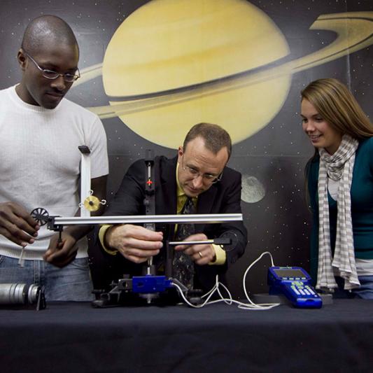 Students work with Dr. Bradshaw.